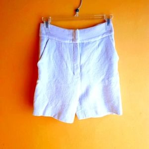 Short Escada
